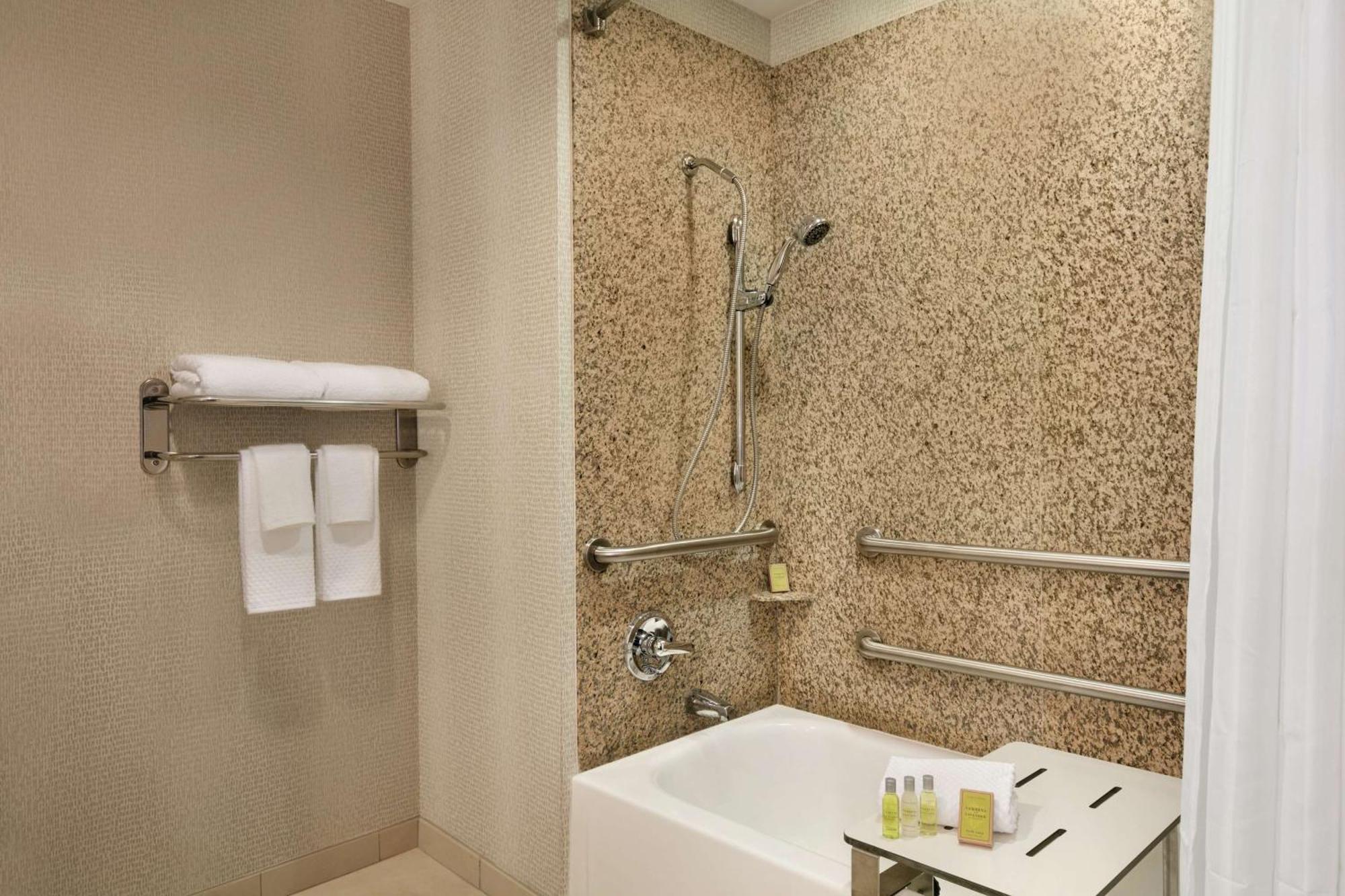 Doubletree By Hilton Atlanta Northeast/Northlake Tucker Kültér fotó